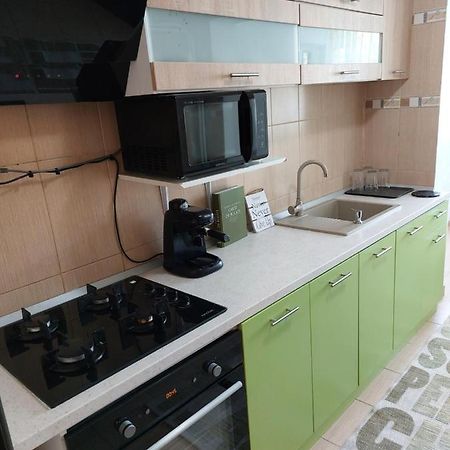 Apartament Central Renovat 3 Camere Bukarest Exterior foto