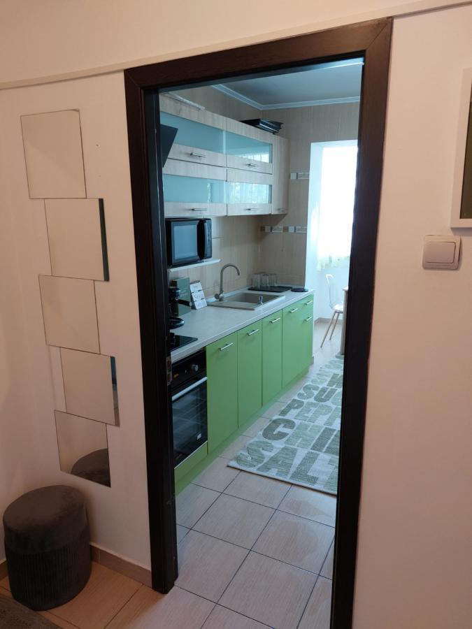 Apartament Central Renovat 3 Camere Bukarest Exterior foto